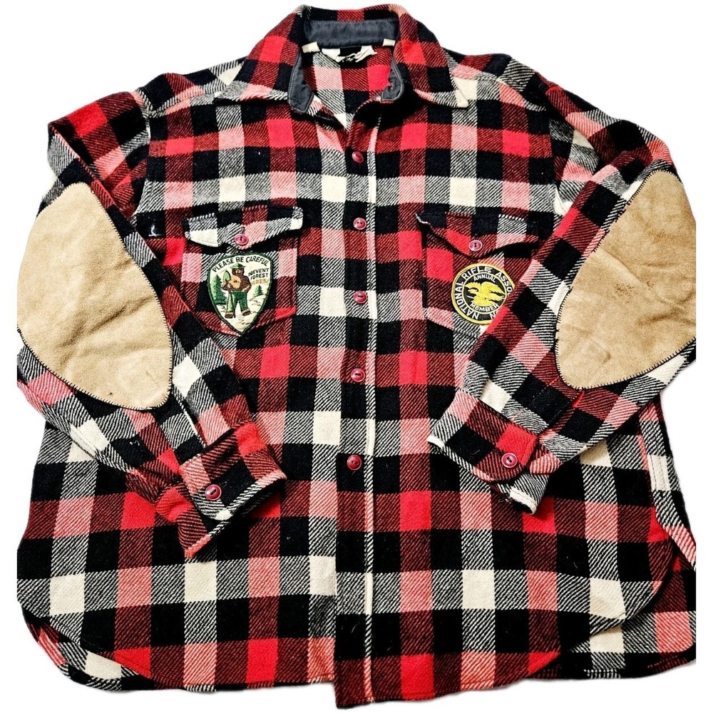 Vintage Woolrich Balck and Red 100% Wool Flannel Jacket Size 17 with Elbo Patch